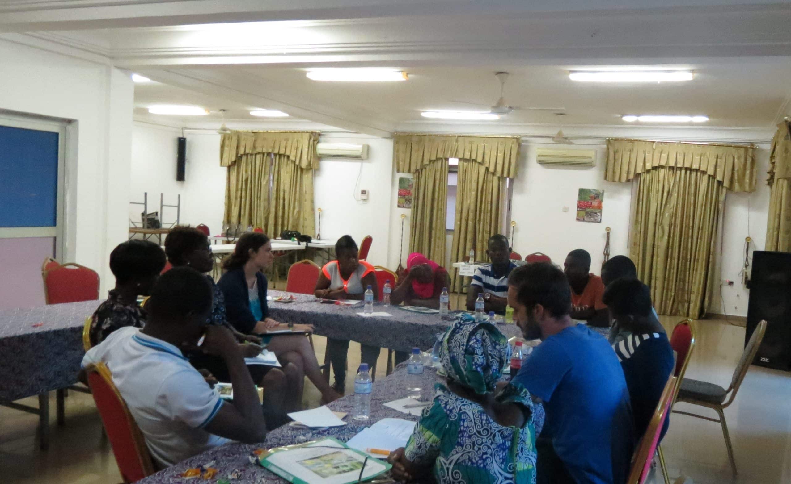Grupo de discusión de jóvenes líderes en agricultura en Tamale, Ghana.